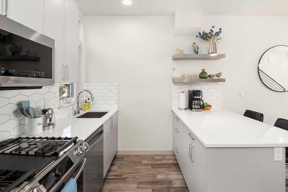 Lake View Townhouse
