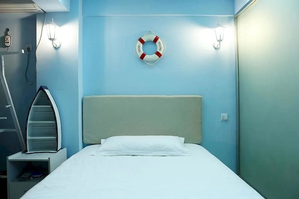 Kunming Lang Mei Youth Hotel