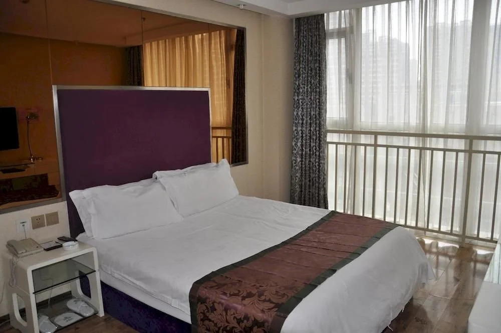 Rafael Hotel