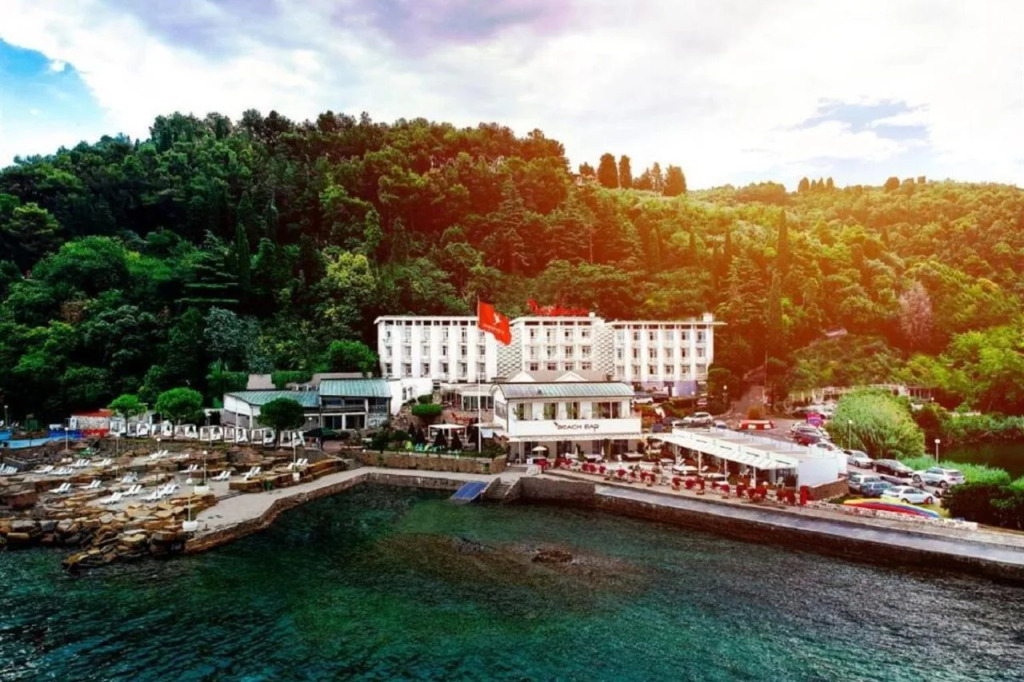 Barbara Piran Beach Hotel