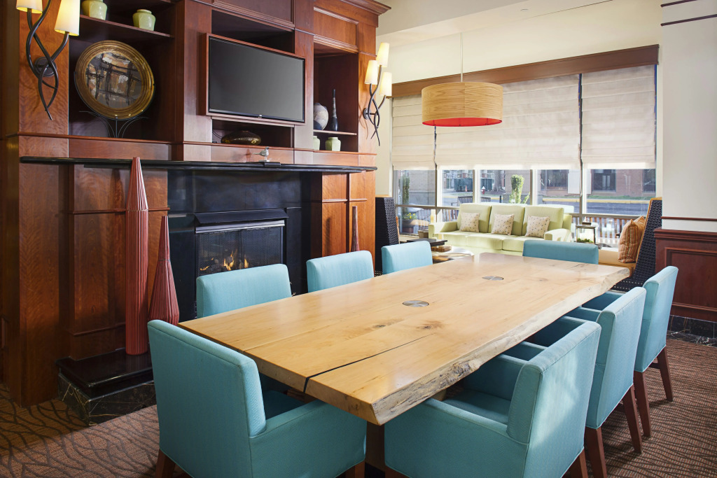 Hilton Garden Inn Virginia Beach Town Center
