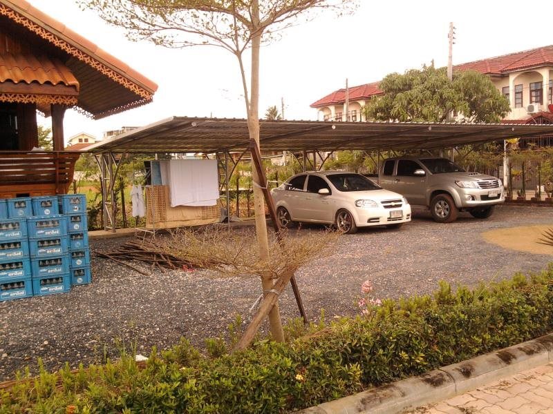 Ruenthai Rimnam Resort