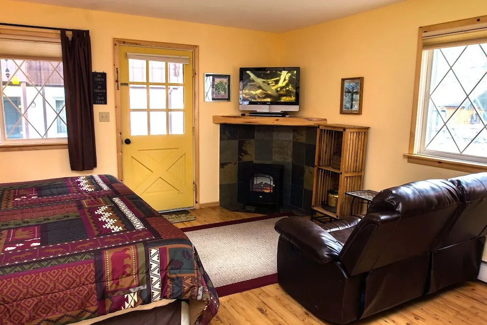 Fawn Valley Inn: 235