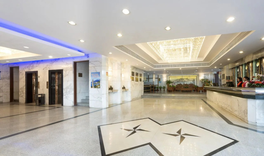 Zhuhai Overseas Chinese Hotel
