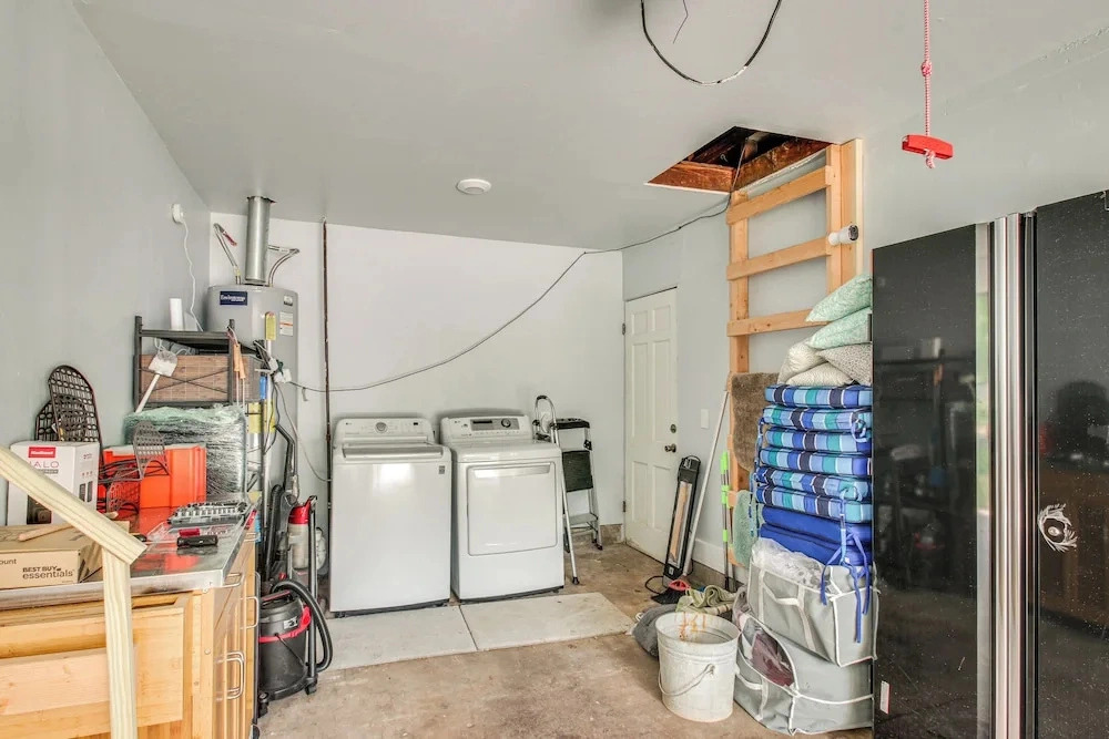 2 Mi to OKC Fairgrounds: Pet-friendly Home w/ Yard