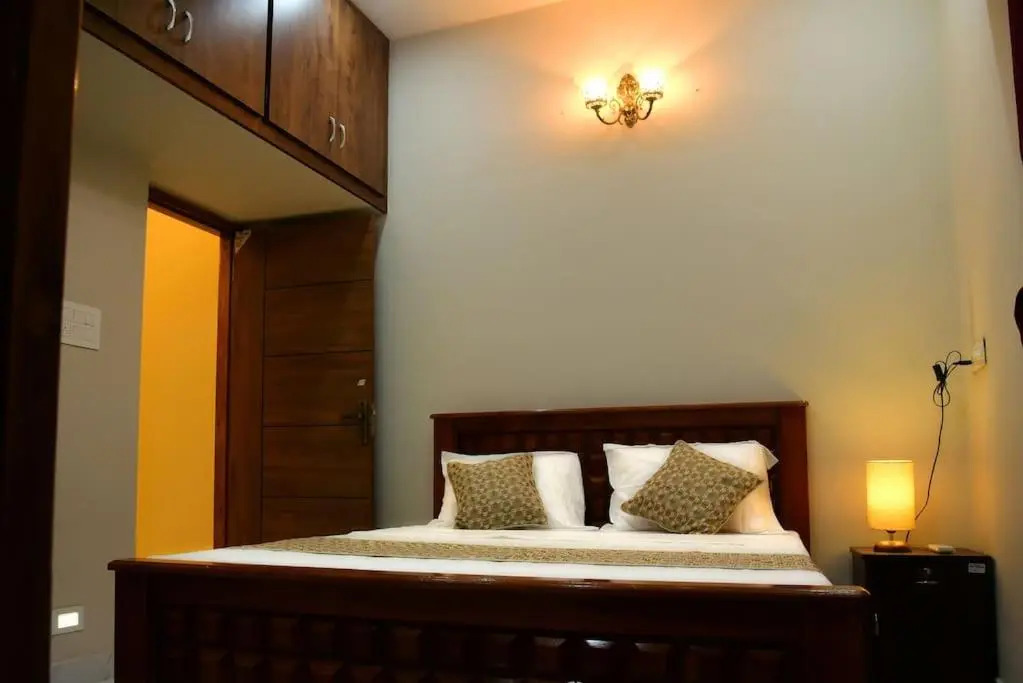 Sri Apartment 2BHK For Familys Couples Parking A1