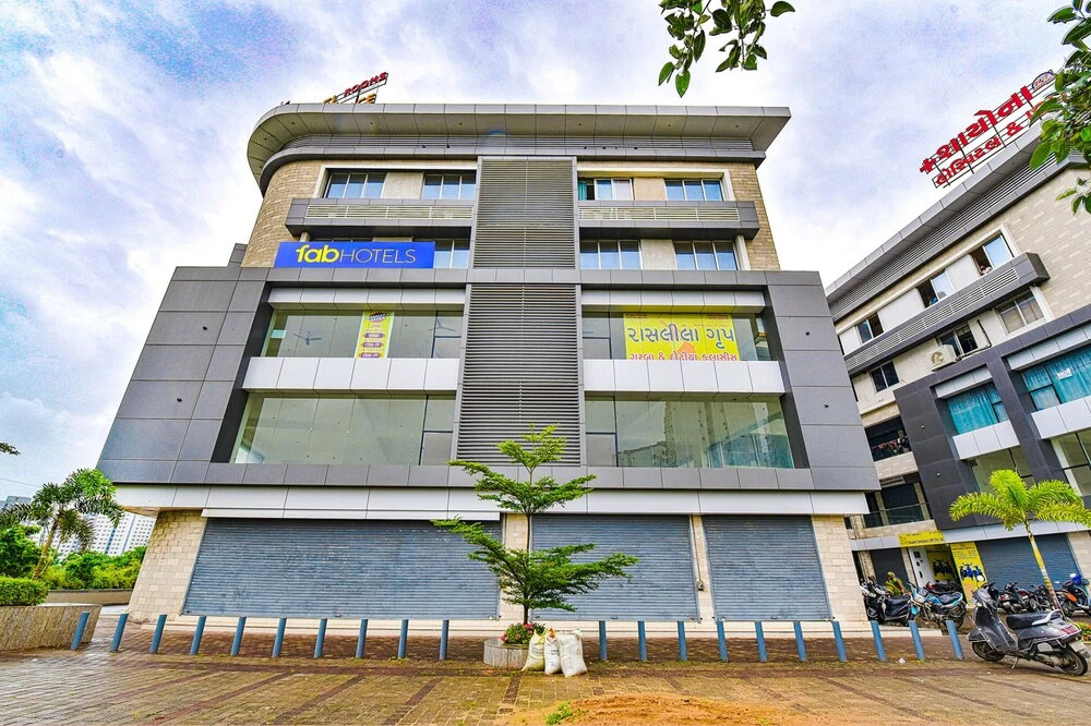 Collection O Adajan Formerly Hotel Sky Palace