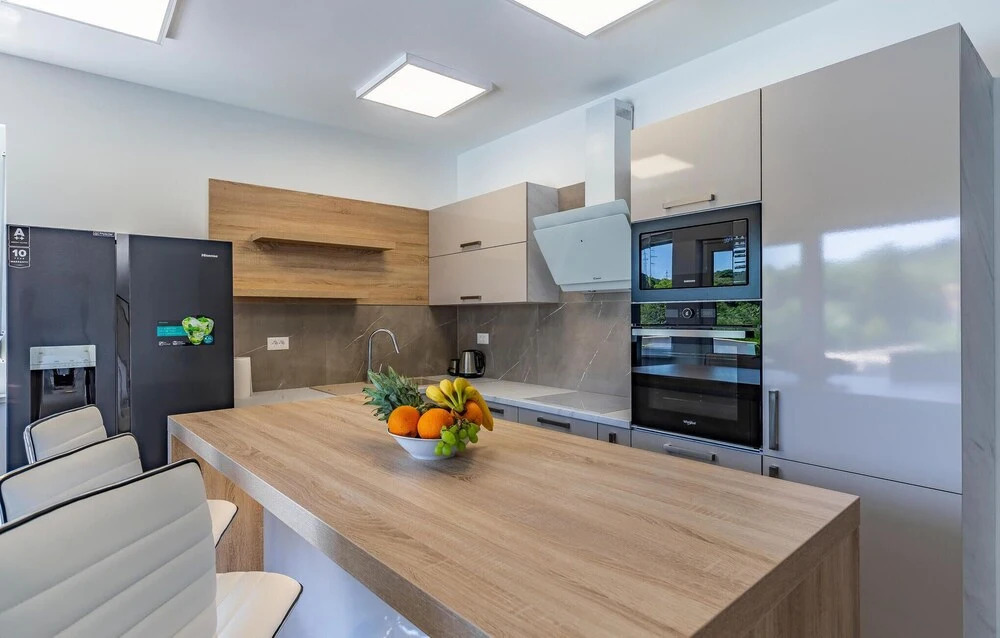 Awesome Home in Pula with Outdoor Swimming Pool, Hot Tub & 3 Bedrooms
