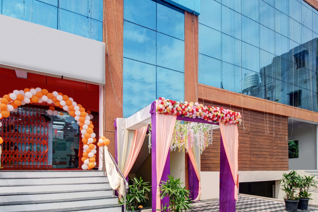 Super Hotel O Murali Nagar Near NAD Junction