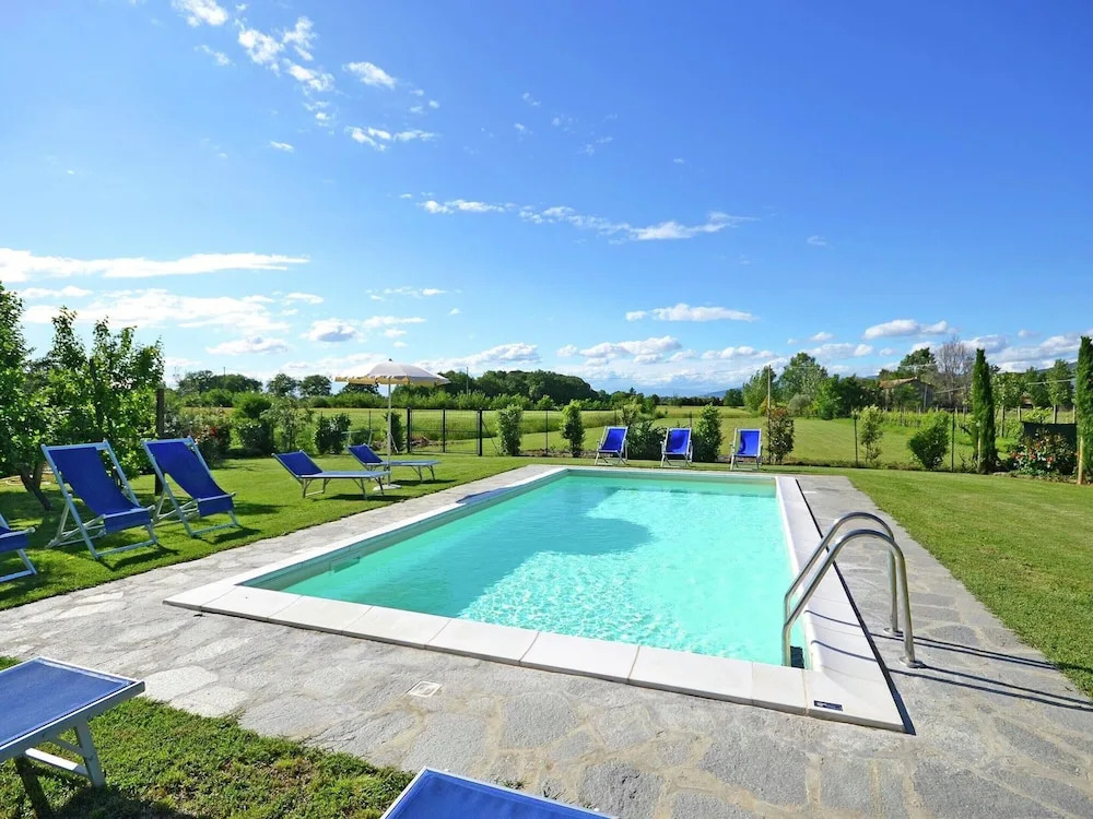 Villa in Tuscany With Pool Near Cortona