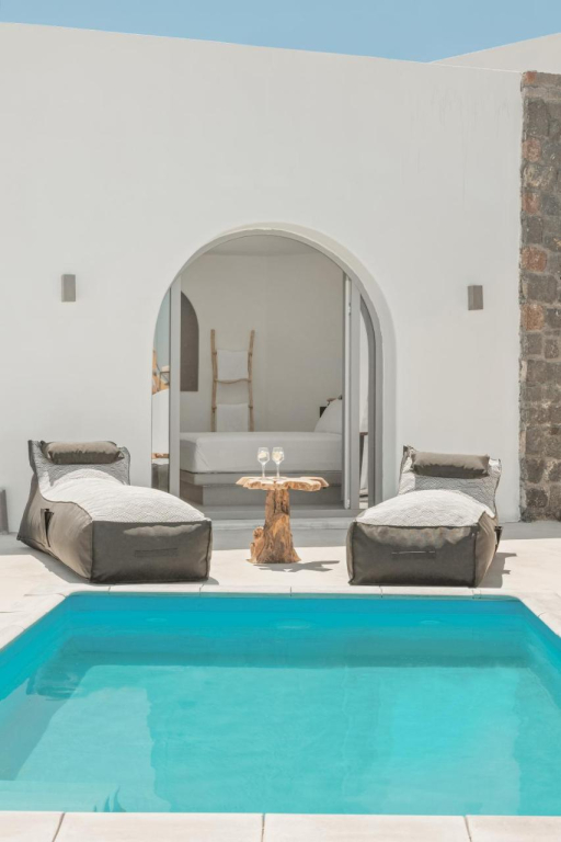 Oyster Luxury Suites