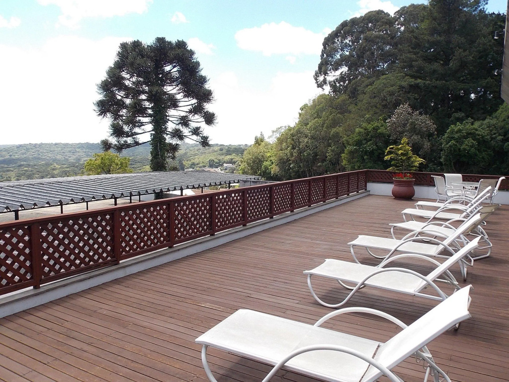 Apart-hotel em Gramado, padrão 4 estrelas, no centro
