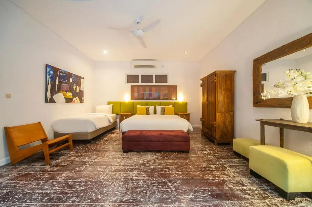Bathhouse Executive Residence