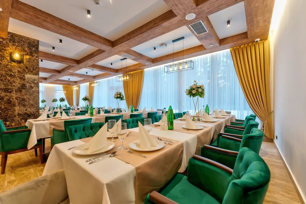 Курортный Отель Queen of Zlatibor hotel & Spa