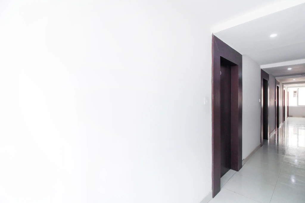 Capital O 70043 Limestone Luxury Rooms