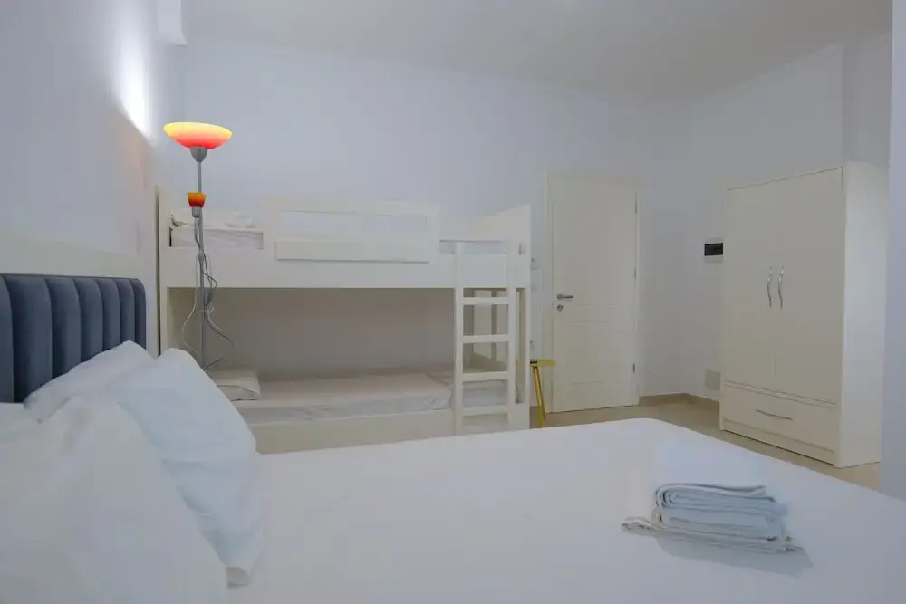 Davide Rooms