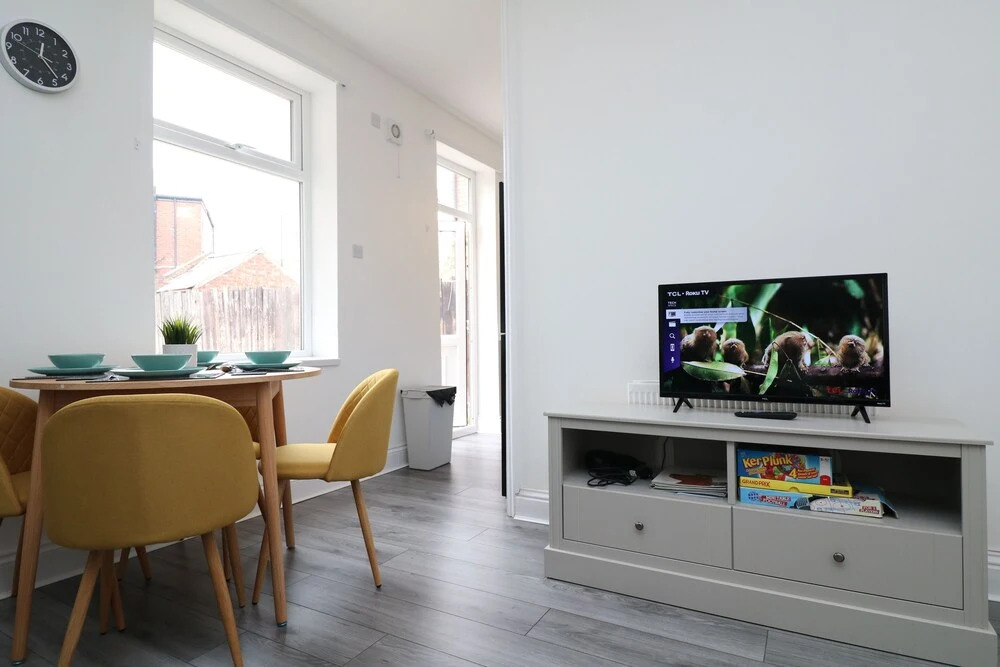 Modern 2-bed Apt, Sunderland, City by the sea