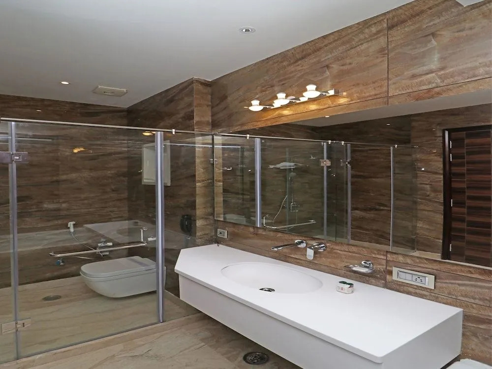 OYO 12464 Hotel C Pearls