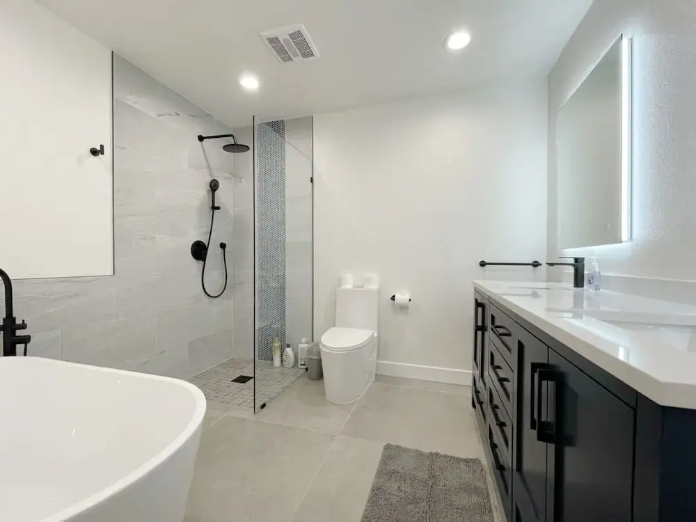 @ Marbella Lane - Contemporary Sophisticated Home