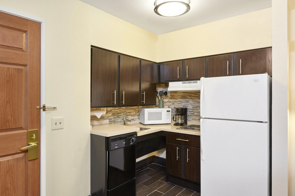 Staybridge Suites Glenview by IHG