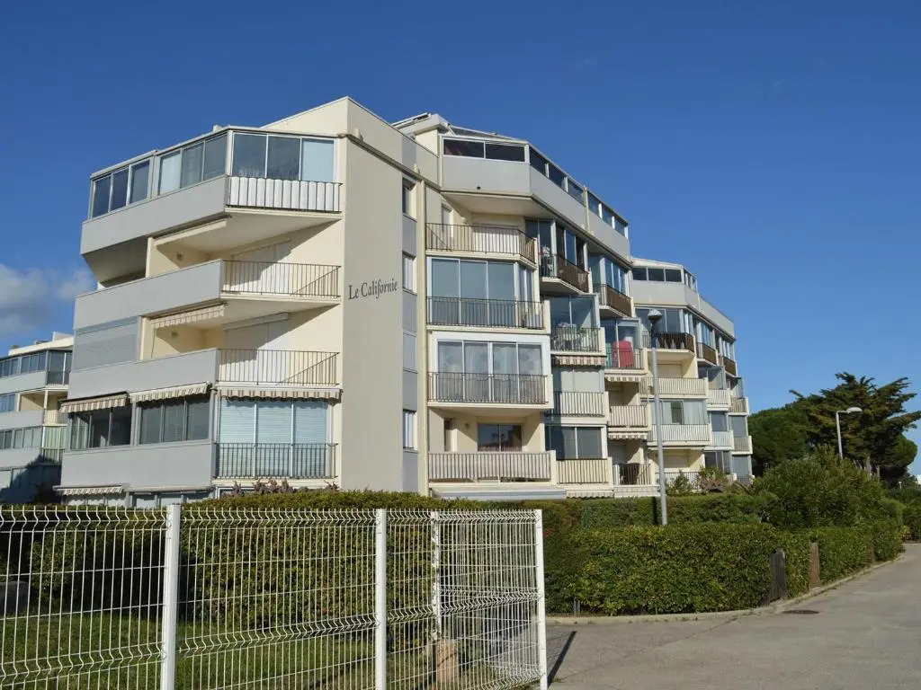 Appartement Le Grau-du-Roi, 2 pièces, 4 personnes - FR-1-250-108