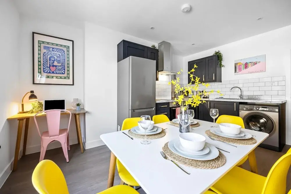 Queens Mile 2 With Free Parking By My Getaways