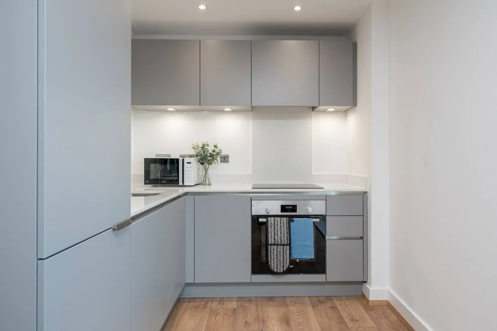 Skyvillion - River View Mins To O2 & London Excel
