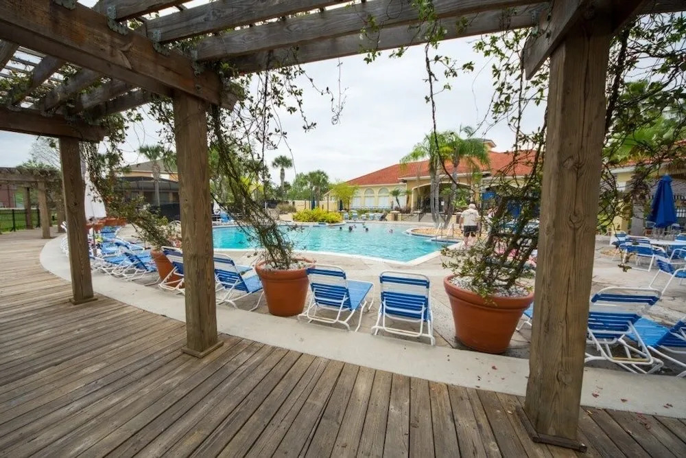 Private Pool And Bunk Beds Plenty Of Room! 4 Bedroom Townhouse