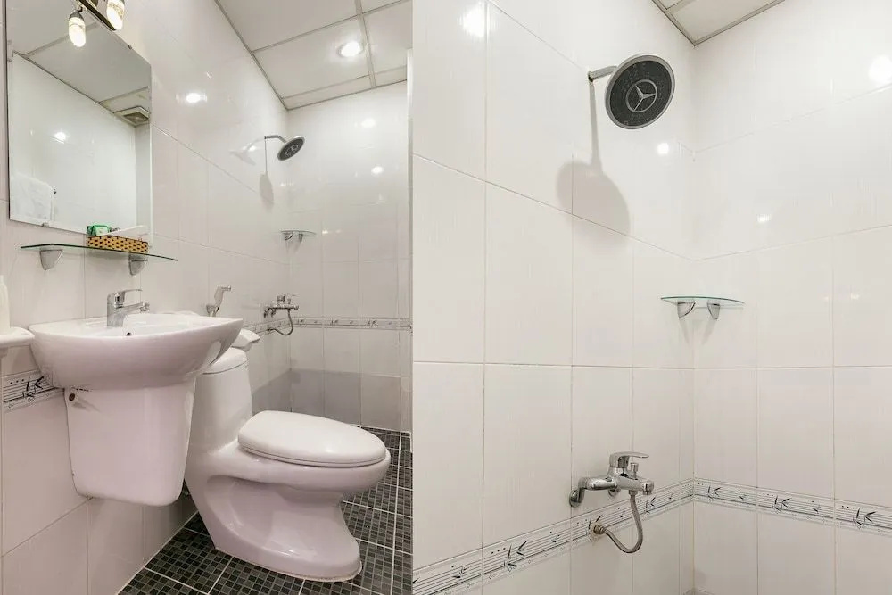 OYO 237 Hao Tin Hotel
