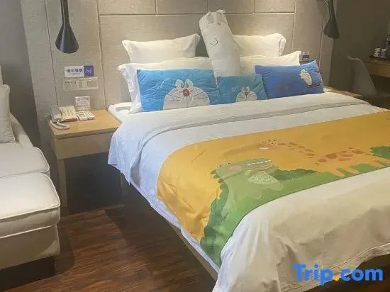 Unitour Hotel (Nanning Railway Station Thirty-Three Middle Subway Station)