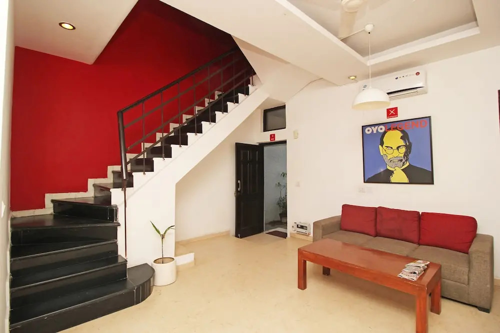 OYO 6107 Hauz Khas