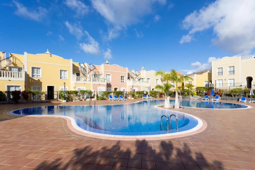 Home2Book Palm Beach & Relax