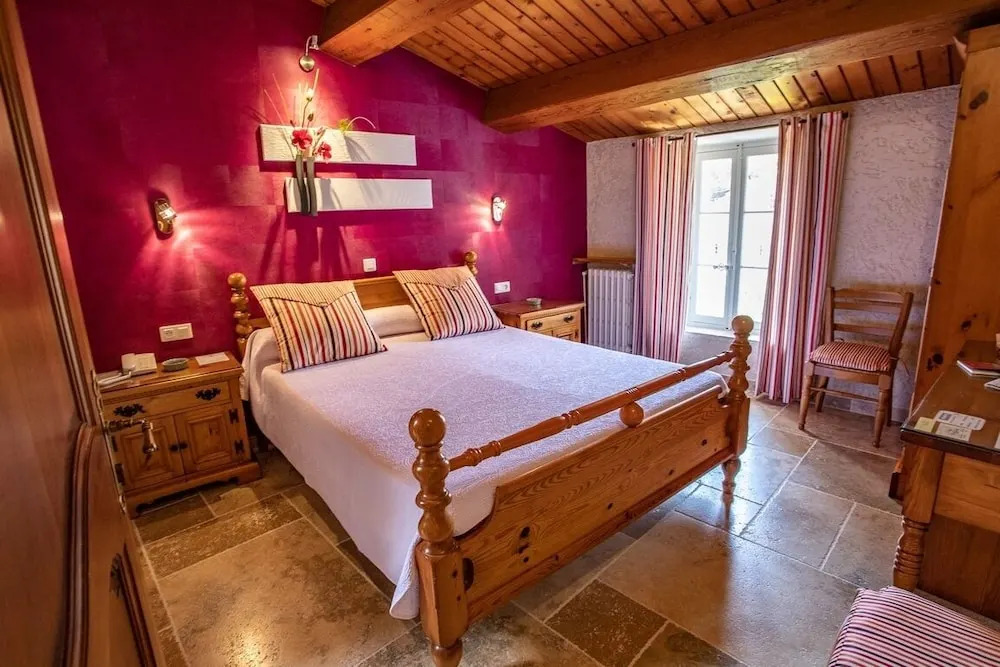 L Escapade Hôtel & Restaurant