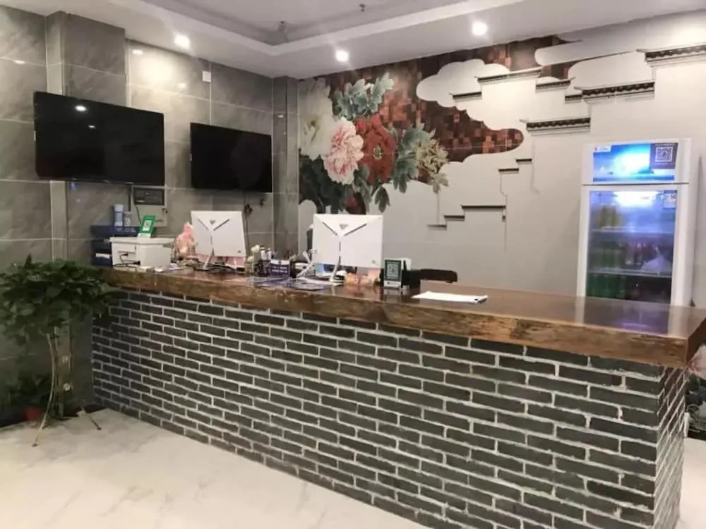 Qingyunge Hotel