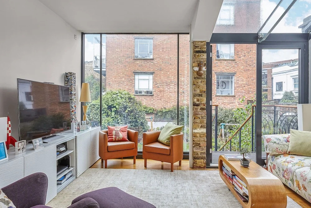 Stylish Family home near Camden