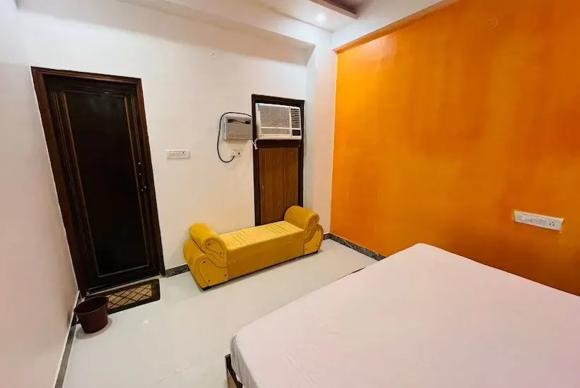 Awadh Hotel
