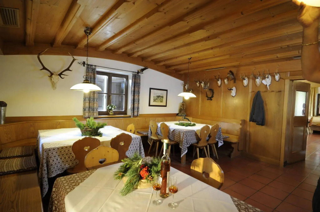 Berghotel zum Zirm