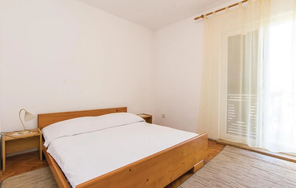 Amazing Apartment in Pakostane With 4 Bedrooms and Wifi