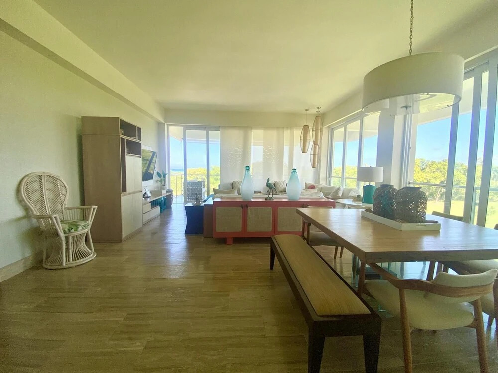 Georgeus 4BR Apartment at Blue Jacktar