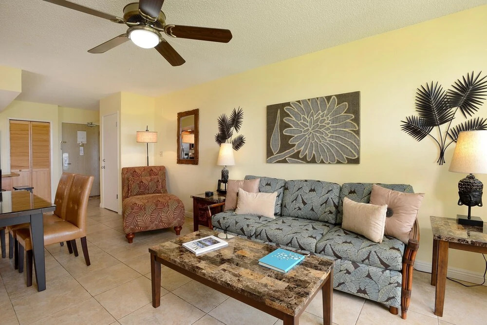 Maui Banyan T305 - Three Bedroom Condo with Ocean View