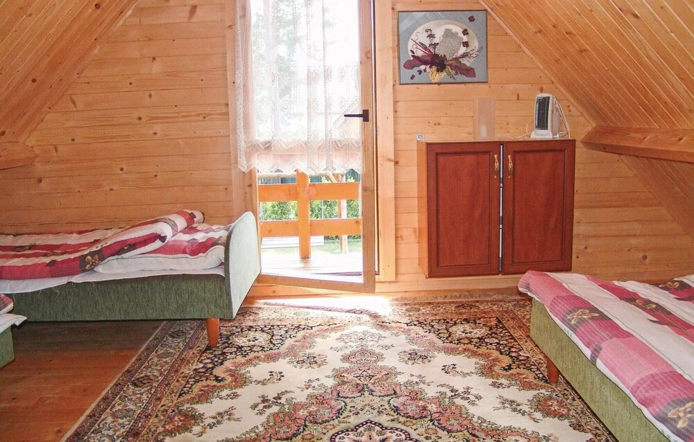 Cozy Home In Jaroslawiec With Wifi