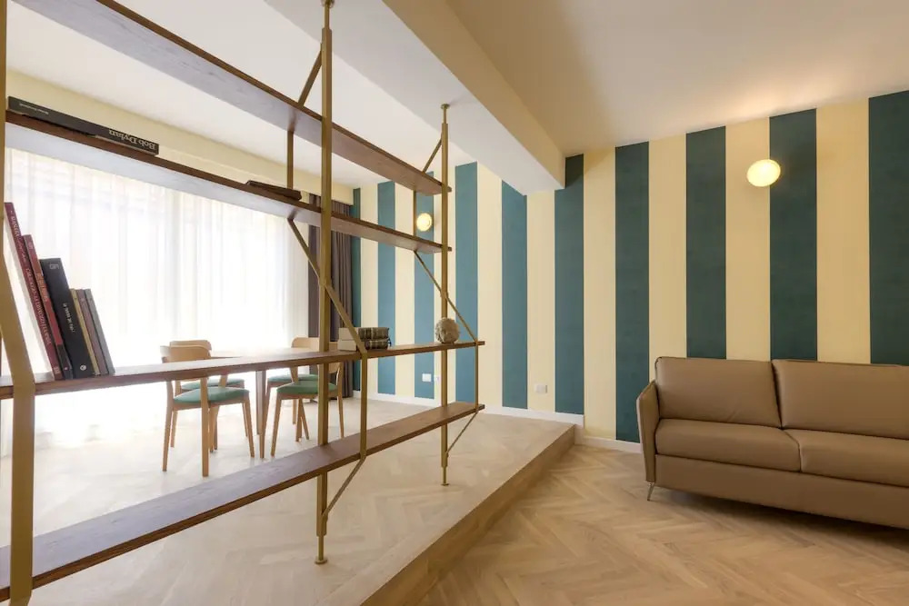 Metropolitan Suites
