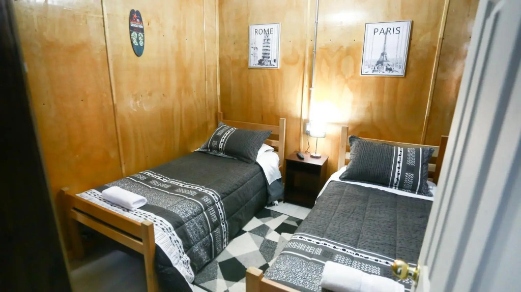 Hotel Low Cost "Colón"