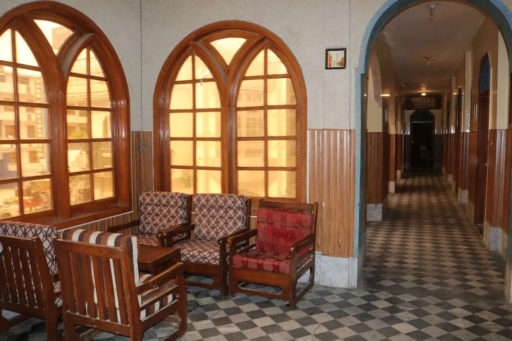 Park Continental Hotel & Restaurant