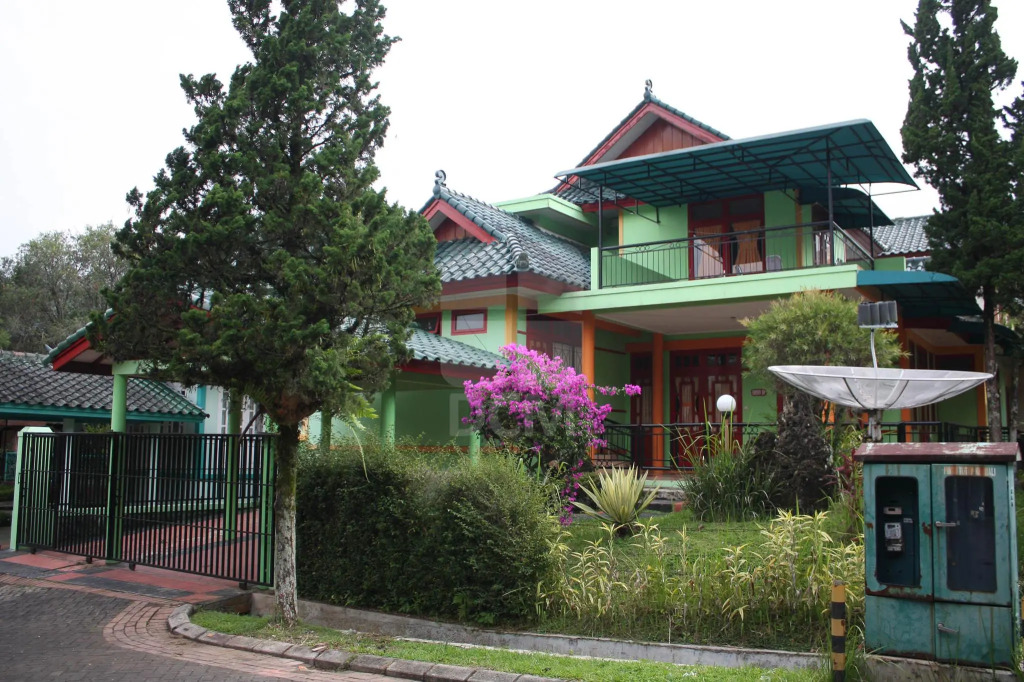 Villa Kota Bunga Camelia