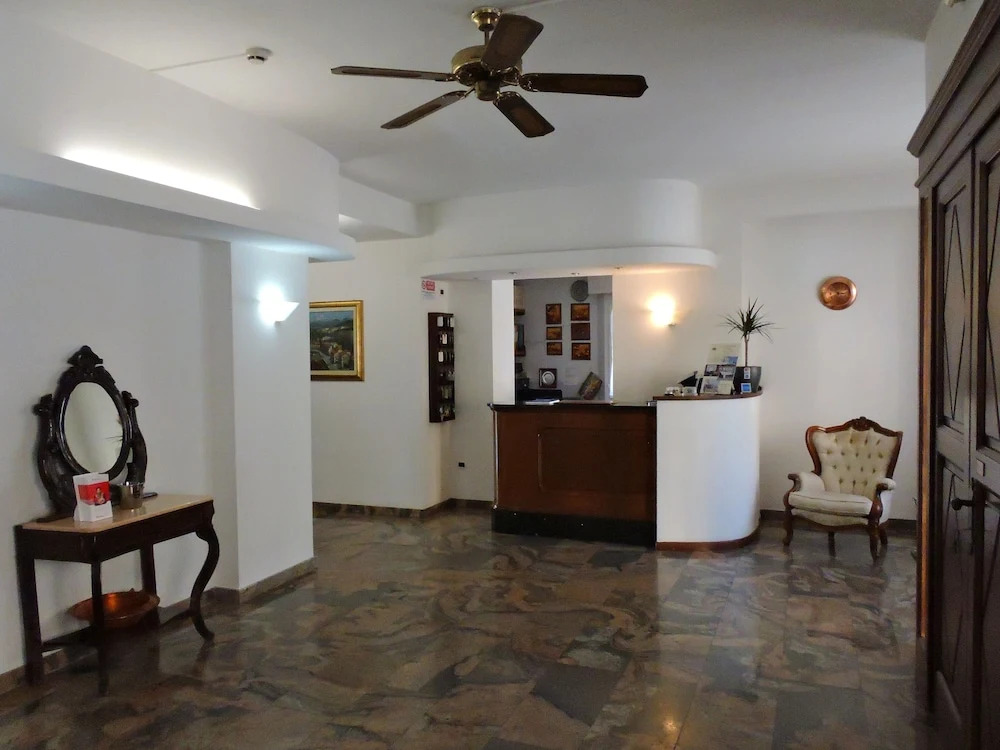 Hotel Capri