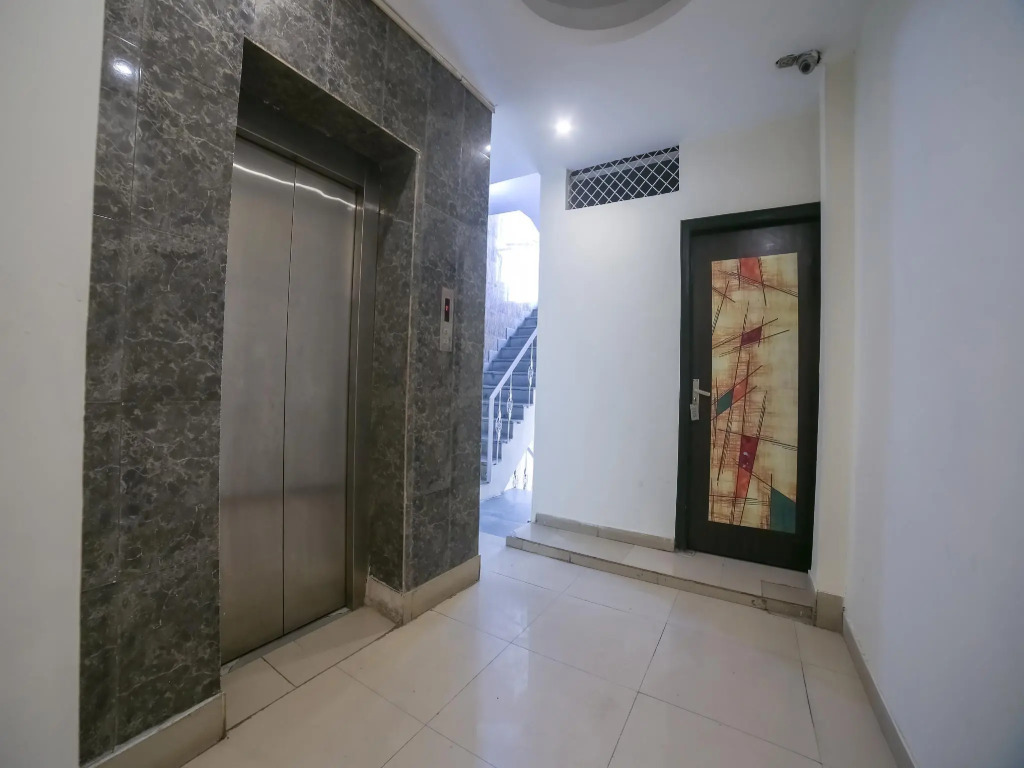 OYO 19875 Hotel West Delhi Inn