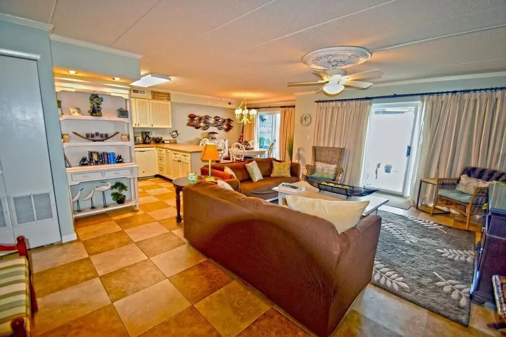 Harbour Island 102M 2 Bedroom Condo by RedAwning