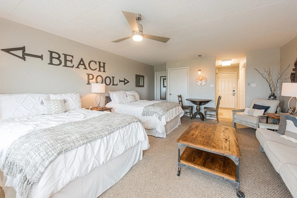 Island 149 1 Bedroom Condo