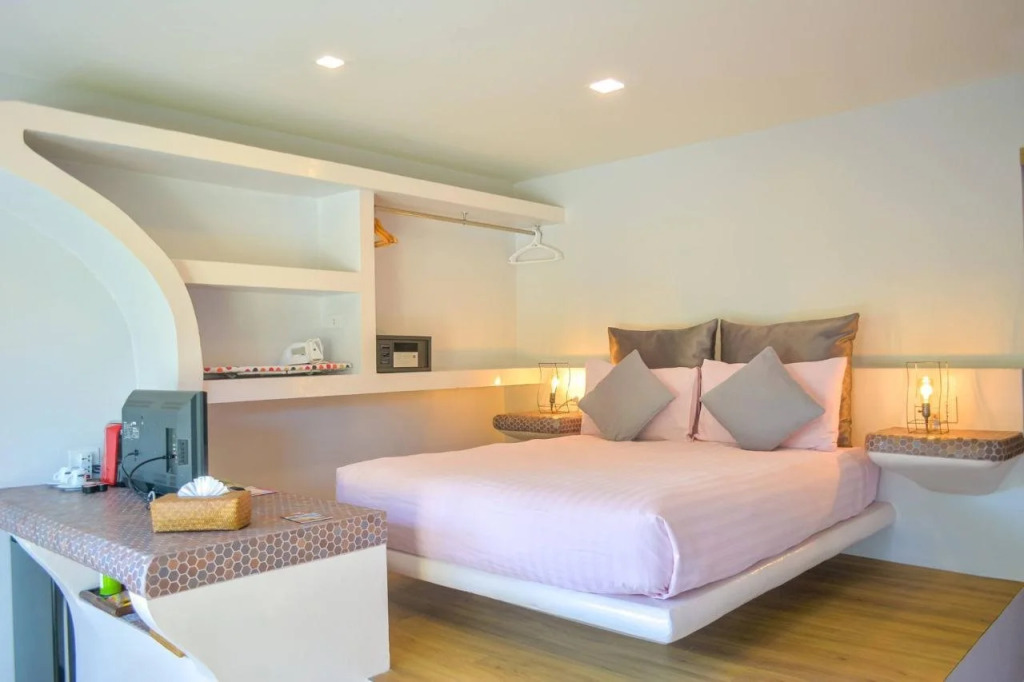 Le Divine Comedie Beach Resort